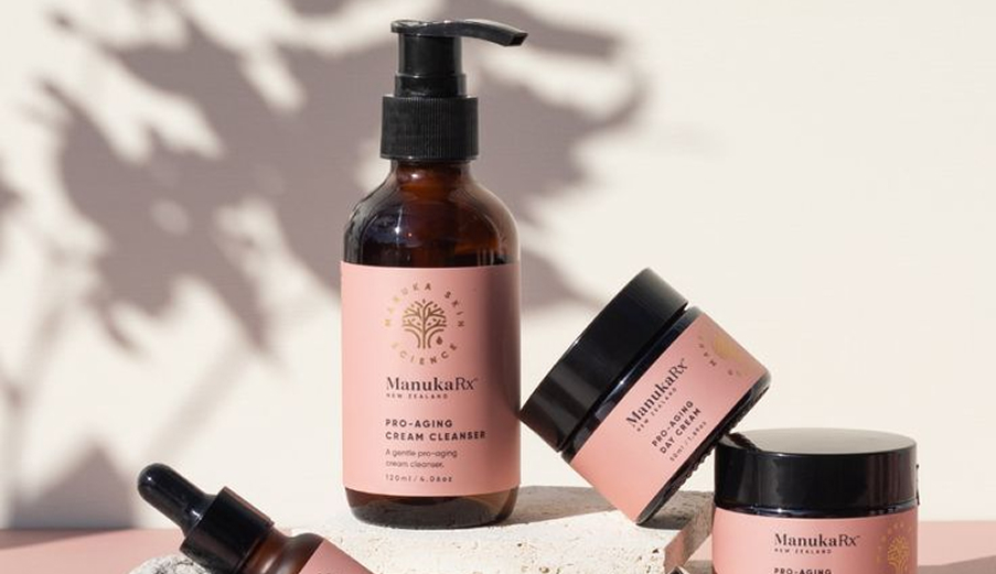 چرا باید به ترکیبات محصولات آرایشی دقت کنیم؟